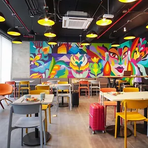 2* מלון Ibis Budget Marly